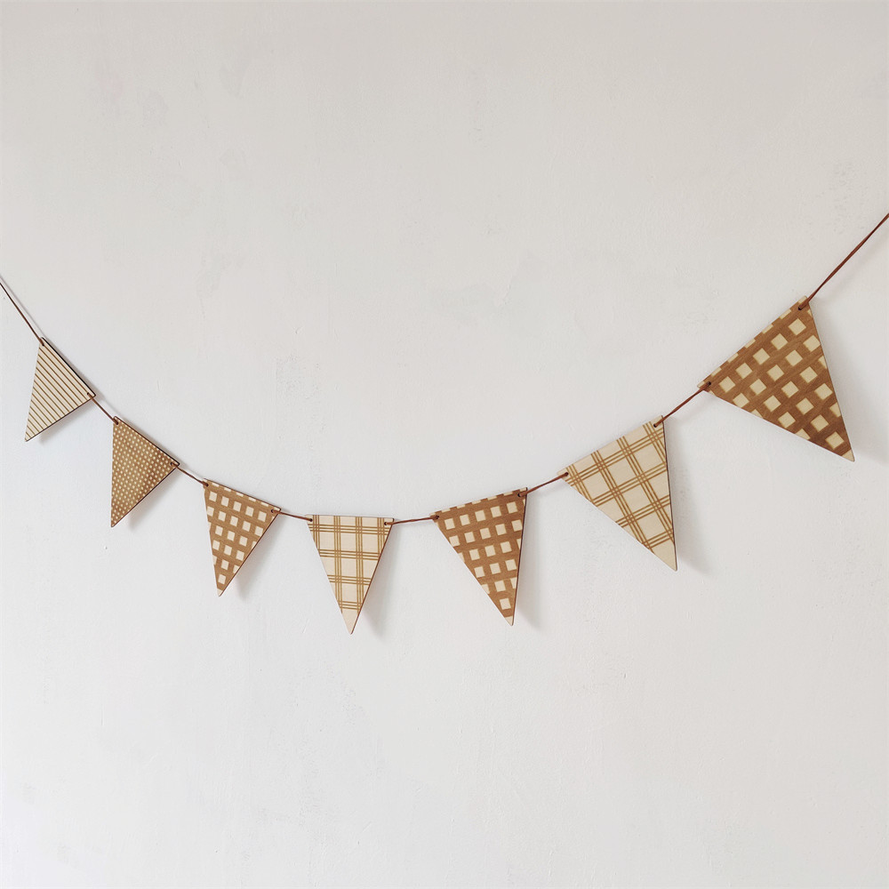 Nordic Wooden Triangle Flag Wa - Baby Nursery Garland 评论和价格